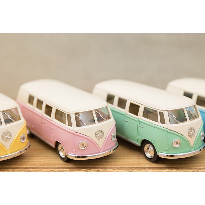 �������㥹�ȥߥ˥���(M)[1962 VW Bus (Pastel Color with Ivory Top)1/32]�ڥ��å�12���