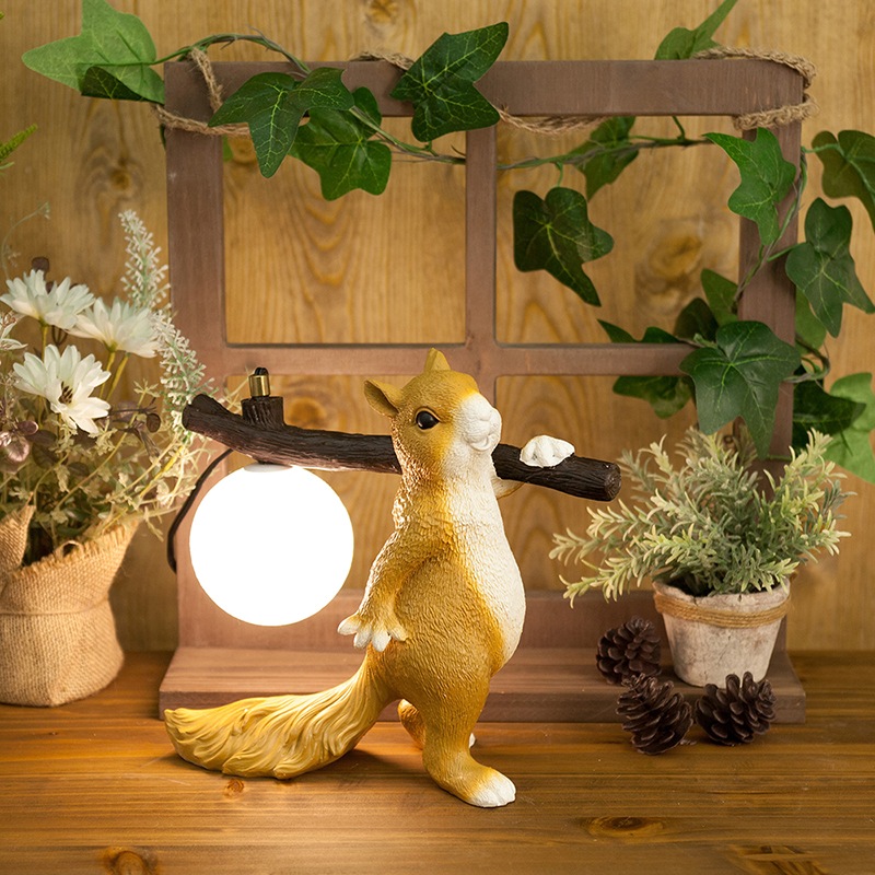 �ơ��֥���סΥꥹ�ϡ�LED��°��