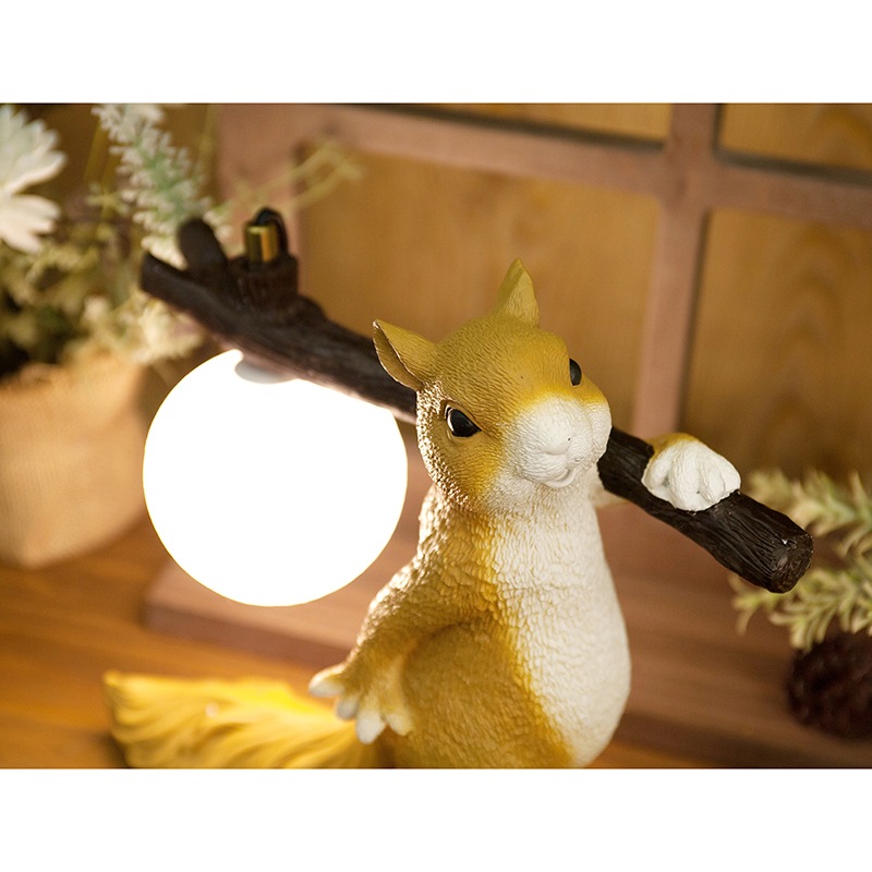 �ơ��֥���סΥꥹ�ϡ�LED��°��