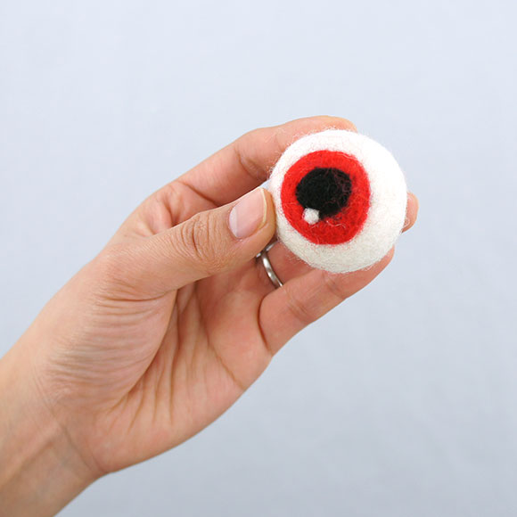 おもちゃ フェルトのコロリ目玉