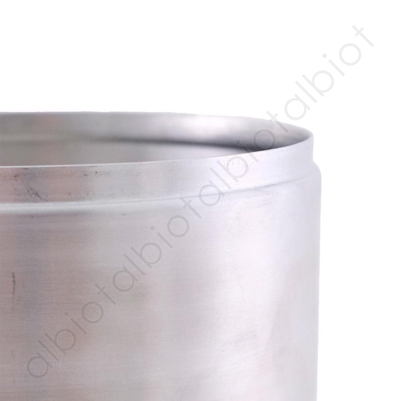 ノスタルジックなアルミのキャニスター