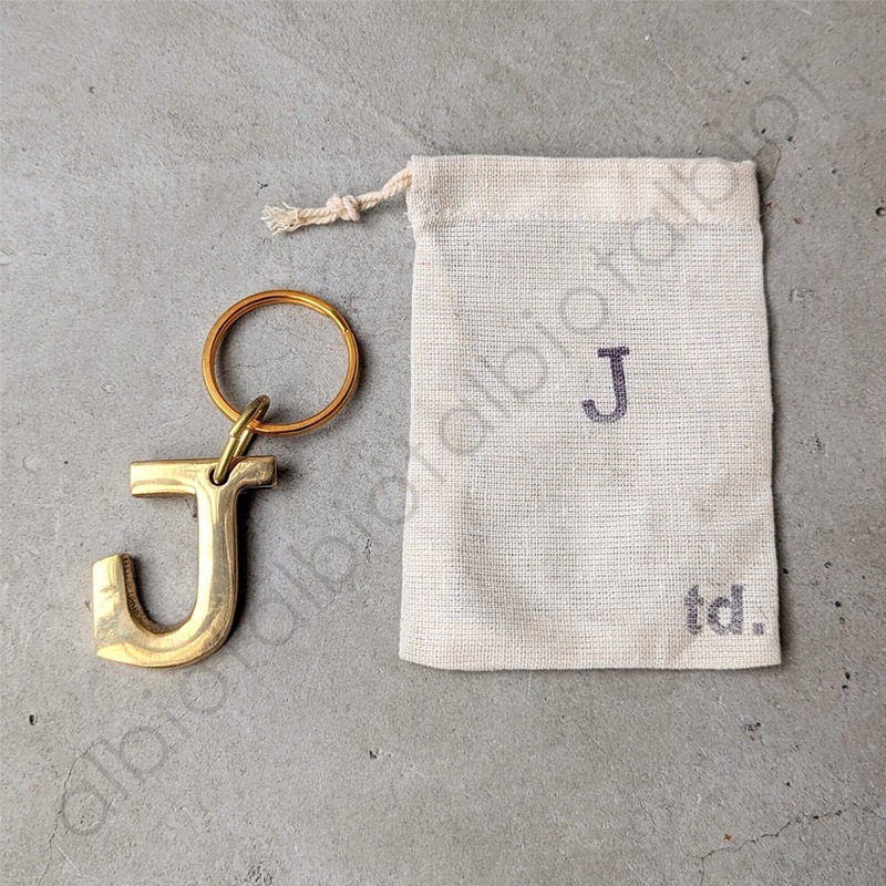 TOSSDICE（トスダイス） BRASS LETTER KEYRING ブラスレターキーリング