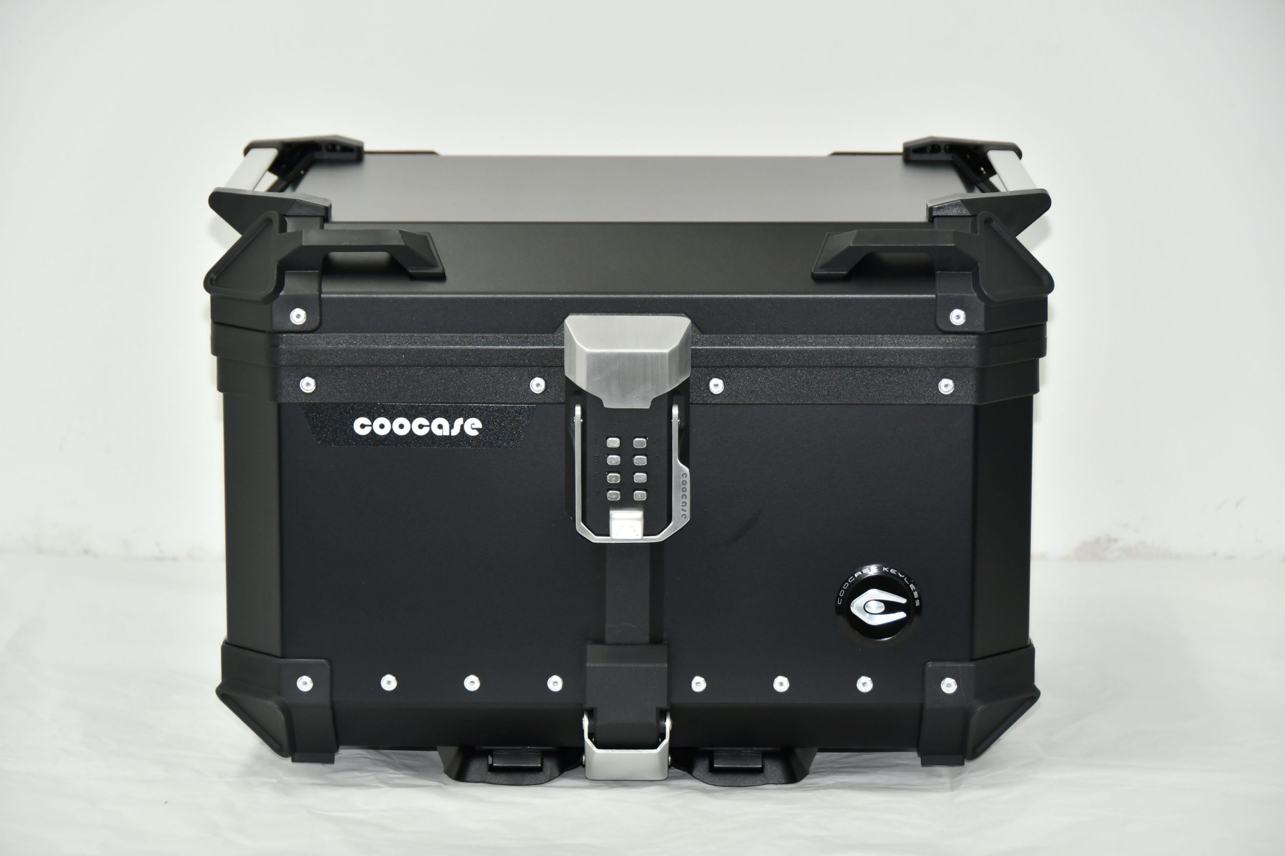 COOCASE クーケース バイク用 アルミトップケース 55L キーレス カギ不要  パスワードロック式 CKL550S シルバー【あるふぁここ プラザ店】