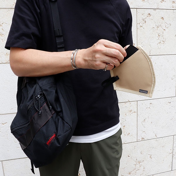 マスク専用ポーチ  MASSTOCK マストック  MASSCOOL マスクール MASSPOCCA マスポッカ がピッタリ入る 携帯 保管 予備 マスクケース【あるふぁここ プラザ店】