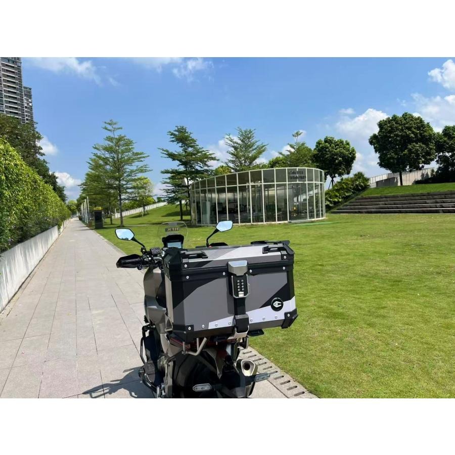 COOCASE クーケース バイク用 アルミトップケース 55L キーレス カギ不要  パスワードロック式 CKL550S シルバー【あるふぁここ プラザ店】