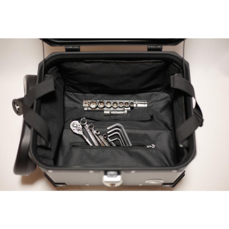 COOCASE クーケース バイク用 リア アルミ トップケース Q1 45L アジャスタブルバックレスト 標準装備 シルバー CAB450S【あるふぁここ プラザ店】