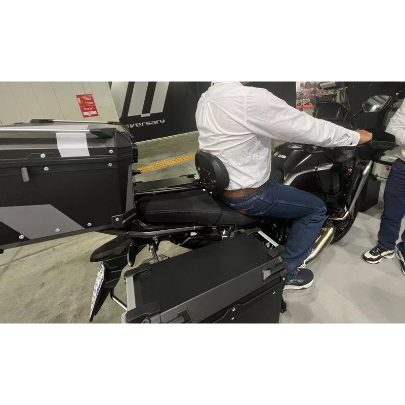 COOCASE クーケース バイク用 リア アルミ トップケース Q3 65L アジャスタブルバックレスト 標準装備 ブラック CAB650B【あるふぁここ プラザ店】