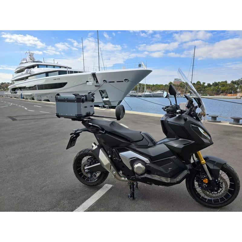 COOCASE クーケース バイク用 リア アルミ トップケース Q3 65L アジャスタブルバックレスト 標準装備 ブラック CAB650B【あるふぁここ プラザ店】