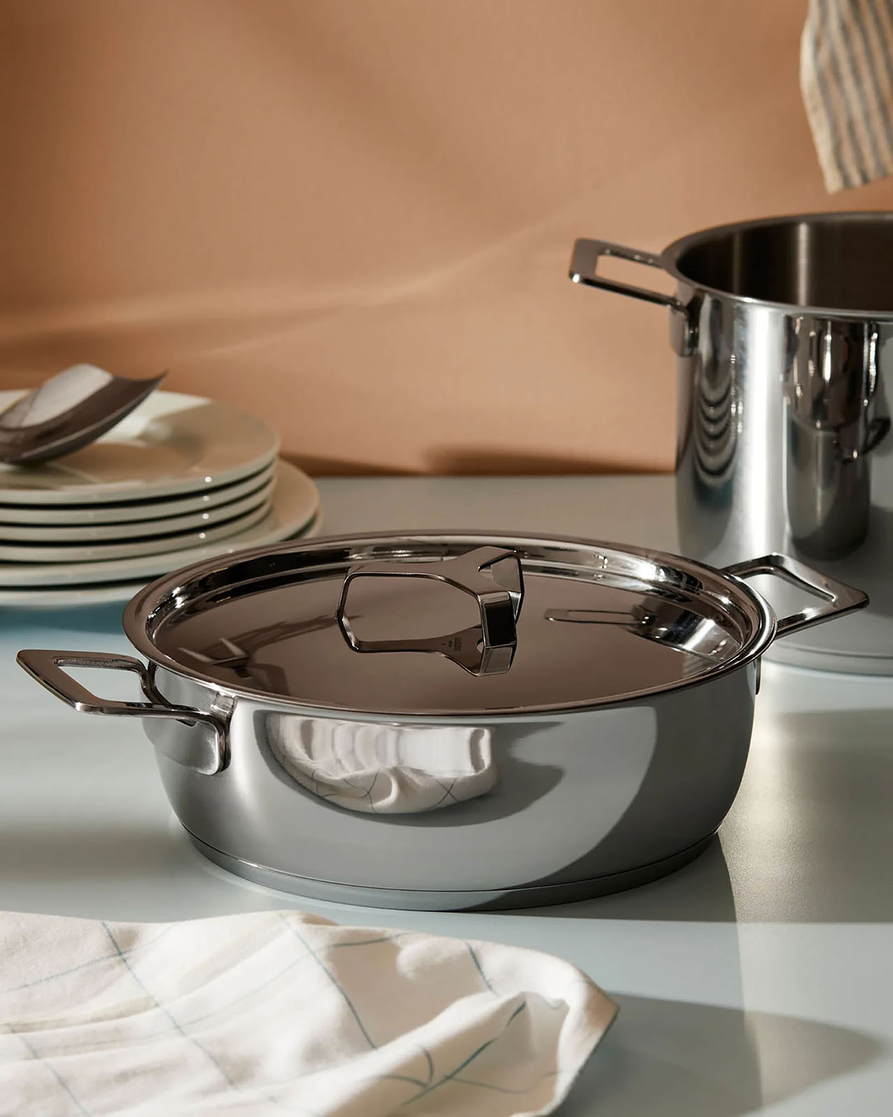 Pots&Pans ローキャセロール（直径28cm）【AJM102/28】｜ALESSI JAPAN