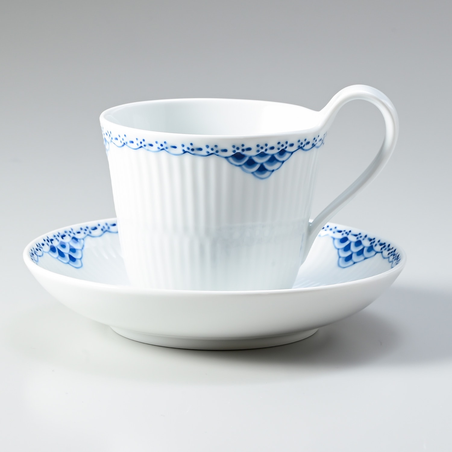 ロイヤルコペンハーゲン プリンセス　ハイハンドル ティーカップ&ソーサー 240ml 1104092 1017248 北欧食器 洋食器  カップアンドソーサー 【スペシャルラッピング660円(別売り)】