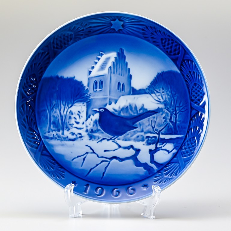ロイヤルコペンハーゲン　1955年　イヤープレート　絵皿　鳥　鳩 ロイヤルコペンハーゲン ROYAL COPENHAGEN イヤープレート 1940