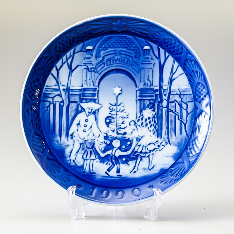 ロイヤルコペンハーゲン イヤープレート 1990年 平成2年 皿立て付き クリスマスプレート 1901090 名入れ可有料 北欧食器 洋食器 【スペシャルラッピング660円(別売り)】