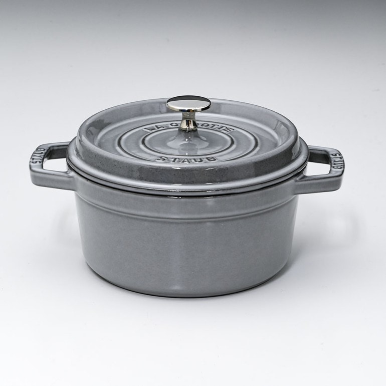 ストウブ staub ピコ ココット ラウンド 20cm 鋳物 ホーロー 鍋 なべ 調理器具 キッチン用品 グレー 2.2L 1102018 (40509-304-0) 名入れ可有料 洋食器 【スペシャルラッピング1100円(別売り)】