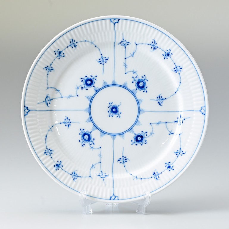 ロイヤルコペンハーゲン ブルーフルーテッド プレイン 25cm プレート エクストラ フラット 1101625 名入れ可有料 ※名入れ別売り 1017201 北欧食器 洋食器 【スペシャルラッピング660円(別売り)】