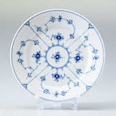 1956年 「ローゼンボー城」 イヤープレート ロイヤルコペンハーゲ 北欧 ロイヤルコペンハーゲン イヤープレート 1956年 昭和31年 皿立て