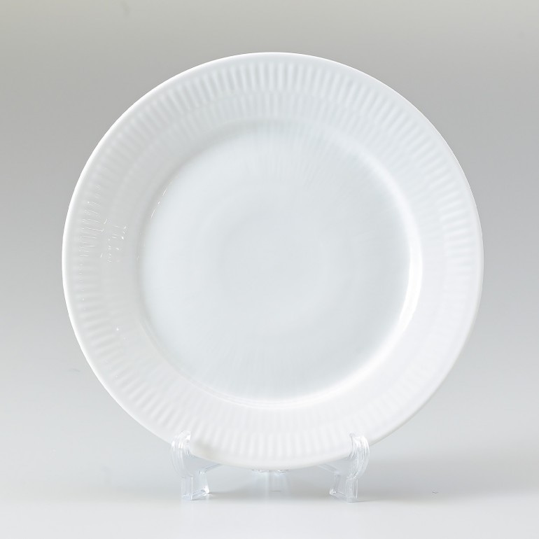 ロイヤルコペンハーゲン ホワイトフルーテッド 19cm プレート フラット 2408620 名入れ可有料 1017402 北欧食器 洋食器 【スペシャルラッピング660円(別売り)】