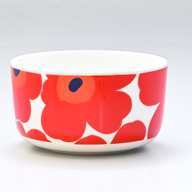 マリメッコ marimekko ボウル 12.5cm 500ml 食器 深鉢 UNIKKO ウニッコ ホワイト×レッド 063433 001 名入れ可有料 北欧食器 洋食器【スペシャルラッピングB対応(別売り)】