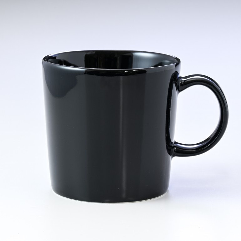 イッタラ iittala ティーマ 300ml マグカップ Teema ブラック 1005500 北欧食器 洋食器【スペシャルラッピング660円(別売り)】