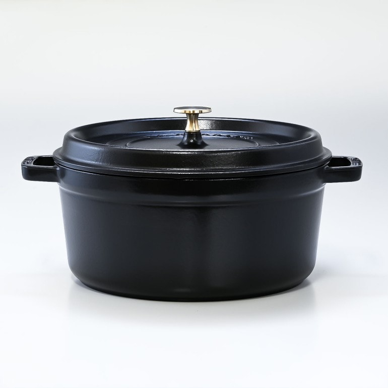 ストウブ staub ピコ ココット ラウンド 26cm 鋳物 ホーロー 鍋 なべ 調理器具 キッチン用品 ブラック 5.2L 1102625 (40509-310-0) 名入れ可有料 洋食器 【スペシャルラッピング1100円(別売り)】