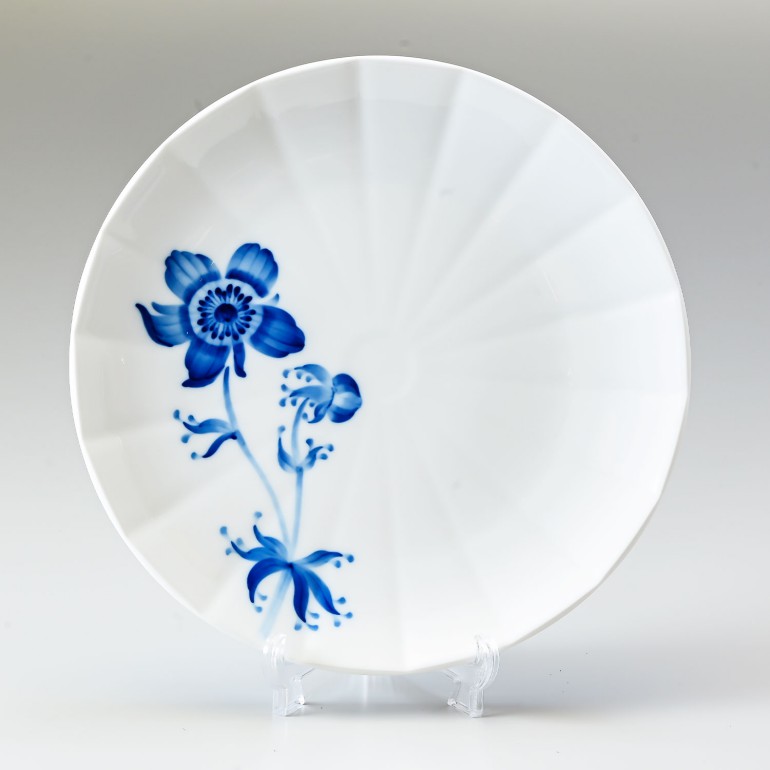 ロイヤルコペンハーゲン ブロムスト フレンチアネモネ プレート 22.5cm 1025298（2901622） 名入れ可有料 ※名入れ別売り 北欧食器 洋食器 【スペシャルラッピング660円(別売り)】