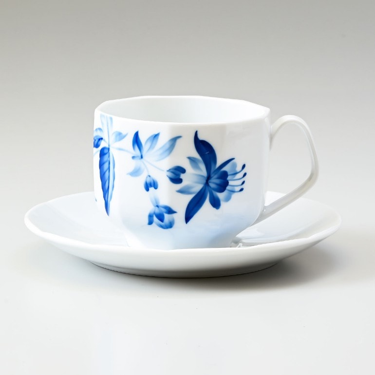 ロイヤルコペンハーゲン ブロムスト フクシア ティーカップ&ソーサー 220ml 1025330（2901604） 北欧食器 洋食器  カップアンドソーサー 【スペシャルラッピング660円(別売り)】