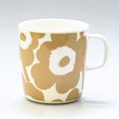 マリメッコ marimekko マグカップ コップ 400ml 食器 UNIKKO ウニッコ ホワイト×ベージュ 070402 180 名入れ可有料 北欧食器 洋食器【スペシャルラッピングB対応(別売り)】