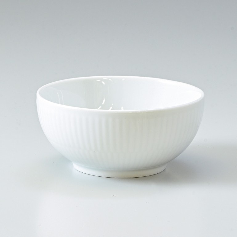 ロイヤルコペンハーゲン ホワイトフルーテッド ボウル シリアルボウル サラダボウル 10cm 2408449 (1055287) 北欧食器 洋食器 ROYAL COPENHAGEN名入れ可有料 【スペシャルラッピング660円(別売り)】