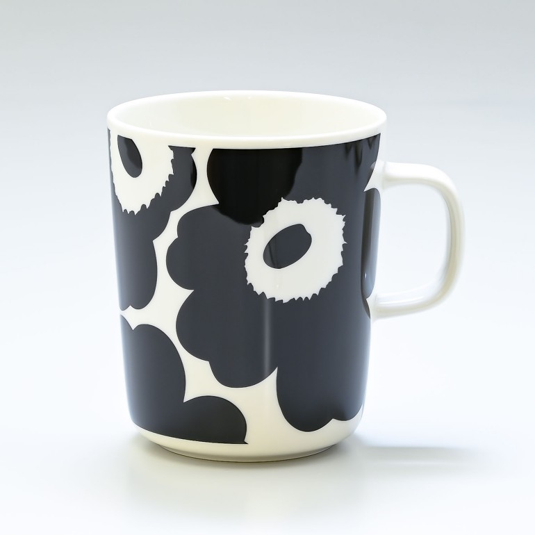 マリメッコ marimekko マグカップ コップ 250ml 食器 UNIKKO ウニッコ ブラック×ホワイト 070741 190 名入れ可有料 北欧食器 洋食器【スペシャルラッピングB対応(別売り)】