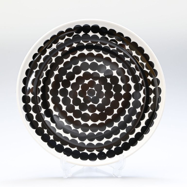 【名入れ可有料】マリメッコ marimekko プレート 20ｃｍ Siirtolapuutarha シイルトラプータルハ 食器 皿 ホワイト×ブラック 067265 190 北欧食器 洋食器【スペシャルラッピング660円(別売り)】