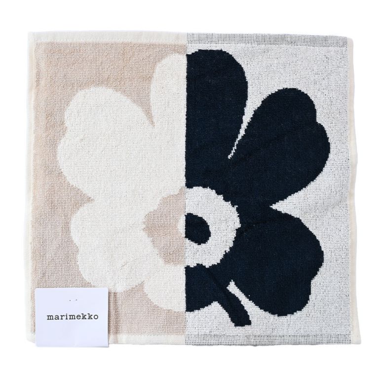 マリメッコ marimekko ハンドタオル 30×30cm ミニタオル ハンカチ Suur Unikko スーラ ダークブルー×オフホワイト×サンド 071362 890 名入れ 刺しゅう可有料 北欧雑貨 北欧デザイン 【スペシャルラッピング660円(別売り)】
