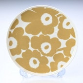 【名入れ可有料】マリメッコ marimekko プレート 25cm Unikko ウニッコ ホワイト×ベージュ 食器 皿 067956 180 北欧食器 洋食器【スペシャルラッピング660円(別売り)