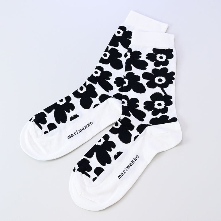 マリメッコ marimekko レディース ソックス 靴下 くつ下 花柄 ウニッコ ヒエタ UNIKKO HIENO ブラック×ホワイト 全2サイズ 090595 019 メール便可275円 北欧雑貨 北欧デザイン