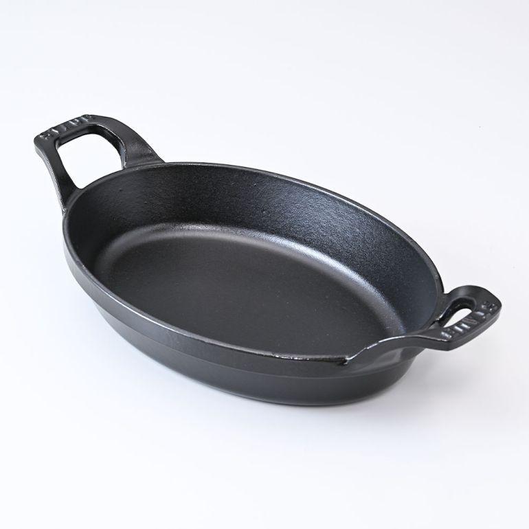 ストウブ staub フライパン オーバル 21cm スタッカブルディッシュ 鋳物 ホーロー 調理器具 ブラック 1302123 (40509-391-0) 洋食器 【スペシャルラッピング1100円(別売り)】