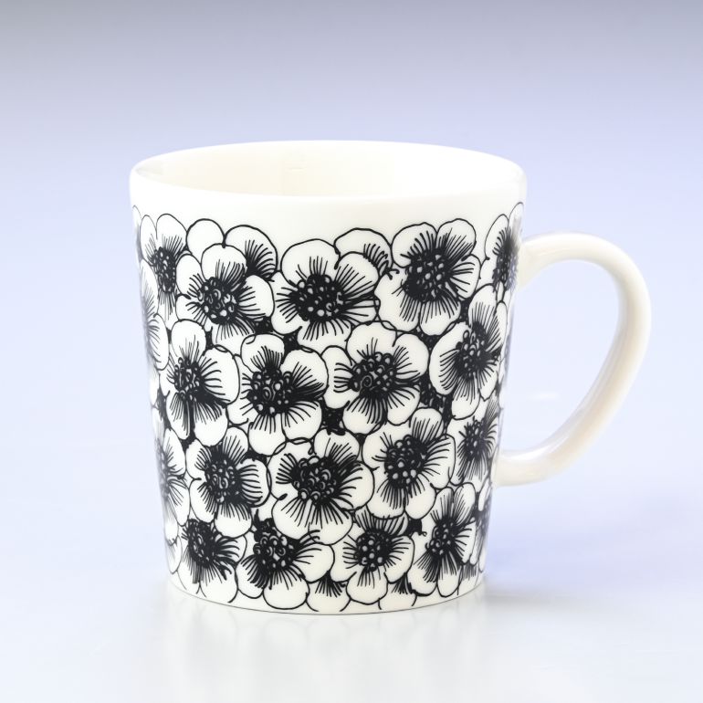 アラビア ARABIA マグカップ 300ml トレジャーデザイン by エステリ・トムラ Mustakukka ムスタクッタ 1058909 北欧食器 洋食器 名入れ可有料【スペシャルラッピング660円(別売り)】