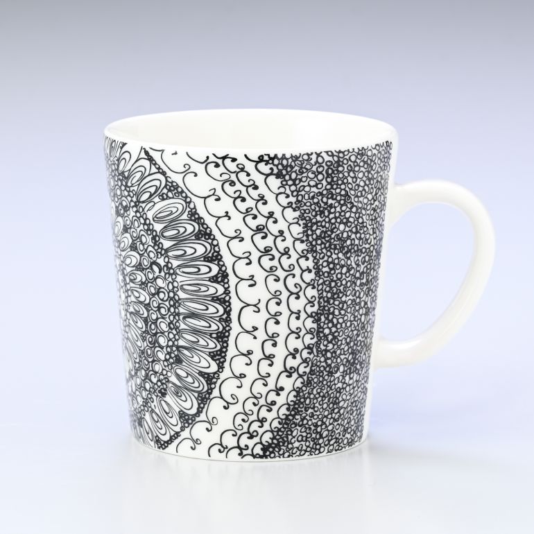 アラビア ARABIA マグカップ 300ml トレジャーデザイン by エステリ・トムラ Pyorre ピエーレ 1058906 北欧食器 洋食器 名入れ可有料【スペシャルラッピング660円(別売り)】