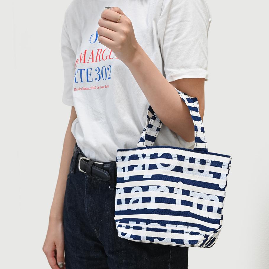 マリメッコ marimekko トートバッグ レディース Pieni Ahkera Tasa Logo ダークブルー×オフホワイト 091398 150 北欧雑貨 北欧デザイン