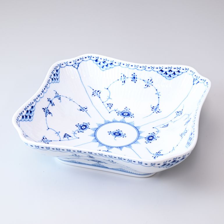 ロイヤルコペンハーゲン ブルーフルーテッド ハーフレース サラダボウル スクエア 21cm  1102578(1017219) 名入れ可有料 ※名入れ別売り 北欧食器 洋食器 ROYAL COPENHAGEN【スペシャルラッピング660円(別売り)】