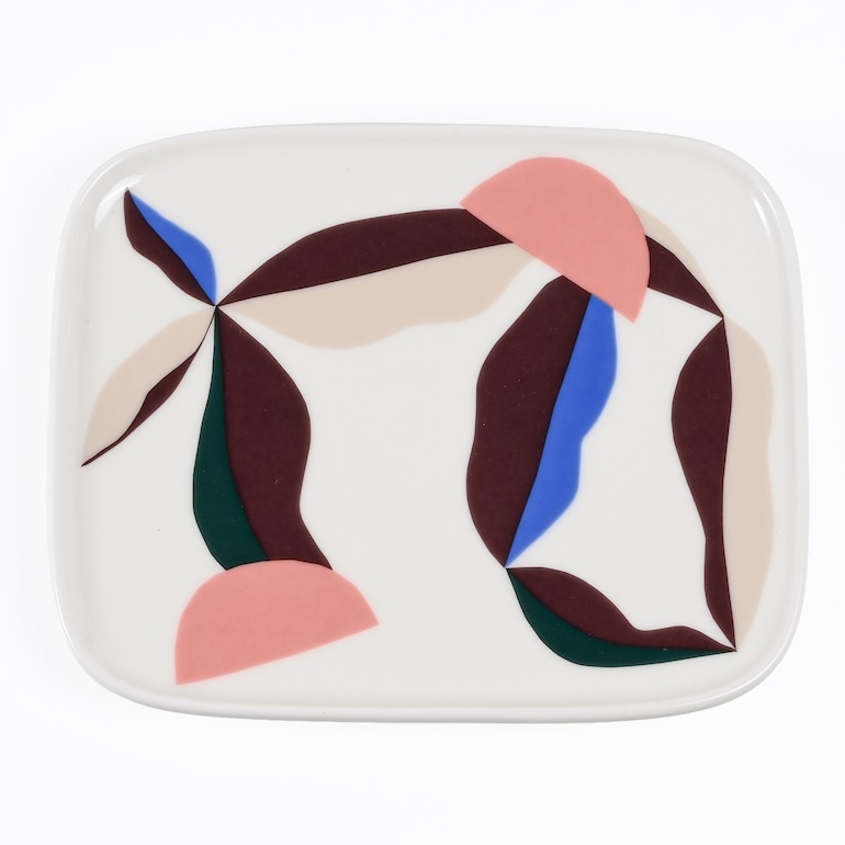 【名入れ可有料】マリメッコ marimekko プレート スクエア 15cm×12cm Berry ベリー ホワイト×ダークワイン 皿 071851 153 北欧食器 洋食器【スペシャルラッピング660円(別売り)】
