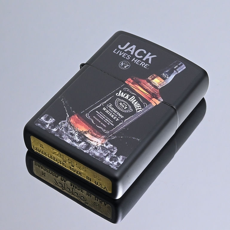 ZIPPO ジッポー ライター ジッポ ジャックダニエル JACK DANIELS Jack Lives Here Design マットブラック系 48290 名入れ可有料<br>ネコポス限定
