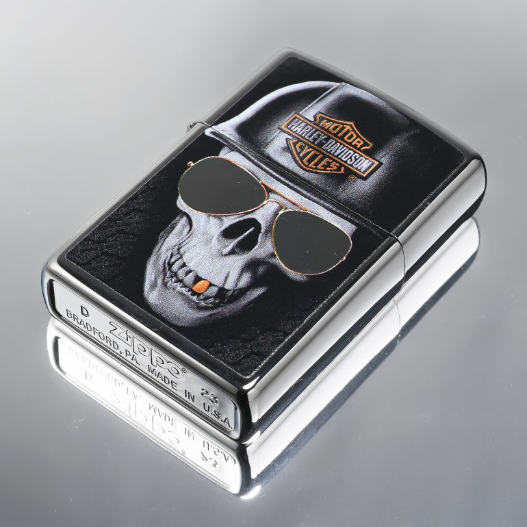 ZIPPO ジッポー ライター ジッポ ハーレーダビッドソン ヘルメット付きスカル ブラック系 29739 喫煙具 煙草 たばこ 名入れ可有料<br>クロネコゆうパケット限定