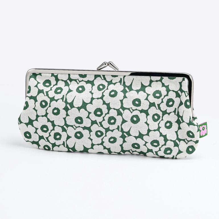 【刺しゅう名入れ可有料】マリメッコ marimekko 小物入れ ポーチ ペンケース がま口 60周年記念 Silmalasi Kukkaro Pikkuinen Unikko シルマラシ クッカロ ピックイネン ウニッコ ベージュ×グリーン 73077 073077 688 北欧雑貨 北欧デザイン