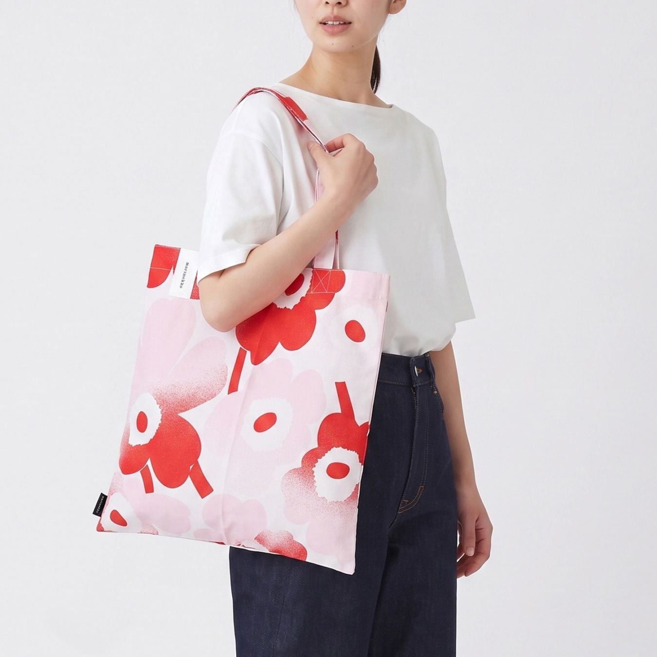 【刺しゅう名入れ可有料】マリメッコ marimekko トートバッグ Pieni Unikko ピエ二 ウニッコ ファブリック レディース ピンク 73820 073820 133 北欧 北欧雑貨 北欧デザイン 送料無料<br>【スペシャルラッピング660円(別売り)】