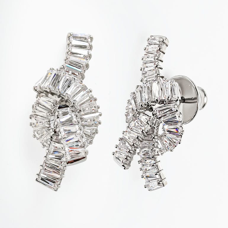 スワロフスキー SWAROVSKI ピアス Matrix マトリックス ツイスト リボン クリア シルバー 5727040 ジュエリー アクセサリー【スペシャルラッピング660円(別売り)】