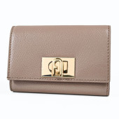 ‼️お値下げ‼️【GUCCI】 二つ折り財布 ピンクベージュ GUCCI グッチ 二つ折り財布 パイソン ピンク : ブランドバリュー
