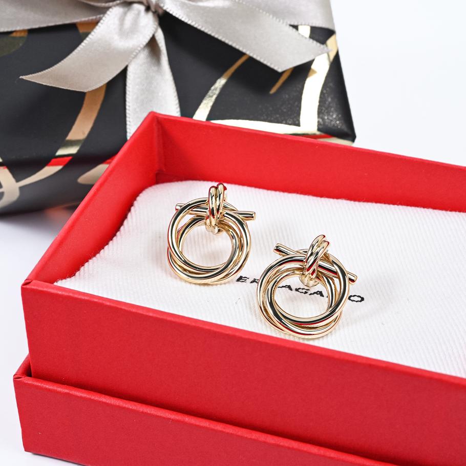 【スペシャルラッピング付き】フェラガモ Salvatore Ferragamo サルヴァトーレフェラガモ ピアス ガンチーニ 編み込み ツイスト レディース ゴールド 760549 751618 0751618