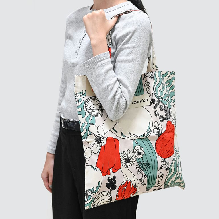 マリメッコ marimekko トートバッグ タルフリ ヴィハンネスマー マルチカラー ファブリック レディース 71864 071864 001 北欧雑貨 北欧デザイン ネコポス限定<br>【スペシャルラッピング660円(別売り)】