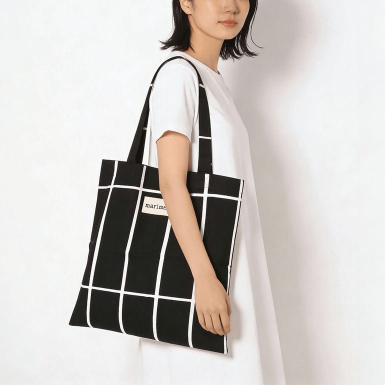 【名入れ可有料】マリメッコ marimekko トートバッグ ティイリスキヴィ ファブリック レディース 北欧雑貨 北欧デザイン ネコポス限定<br>【スペシャルラッピング660円(別売り)】