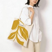 マリメッコ marimekko ポーチ 小物入れ ペンケース がま口 Puolikas