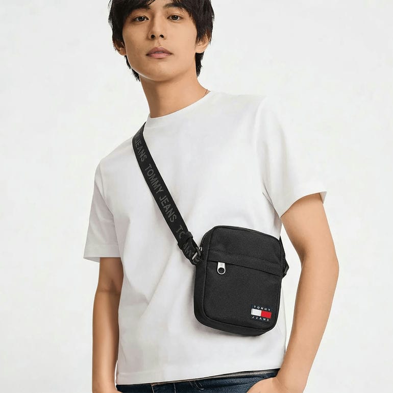 高品質ヨーロッパ輸入モデル トミーヒルフィガー TOMMY HILFIGER ショルダーバッグ メンズ TOMMY JEANS ESSENTIAL DAILY REPORTER ブラック AM0AM13710 BDS