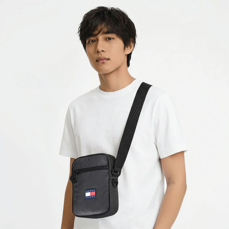 高品質ヨーロッパ輸入モデル トミーヒルフィガー TOMMY HILFIGER ショルダーバッグ メンズ TOMMY JEANS DAILY TECH REPORTER ブラック AM0AM13881 BDS